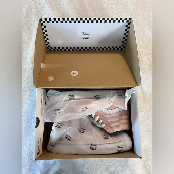 VANS x Disney Pink High Top Size 8